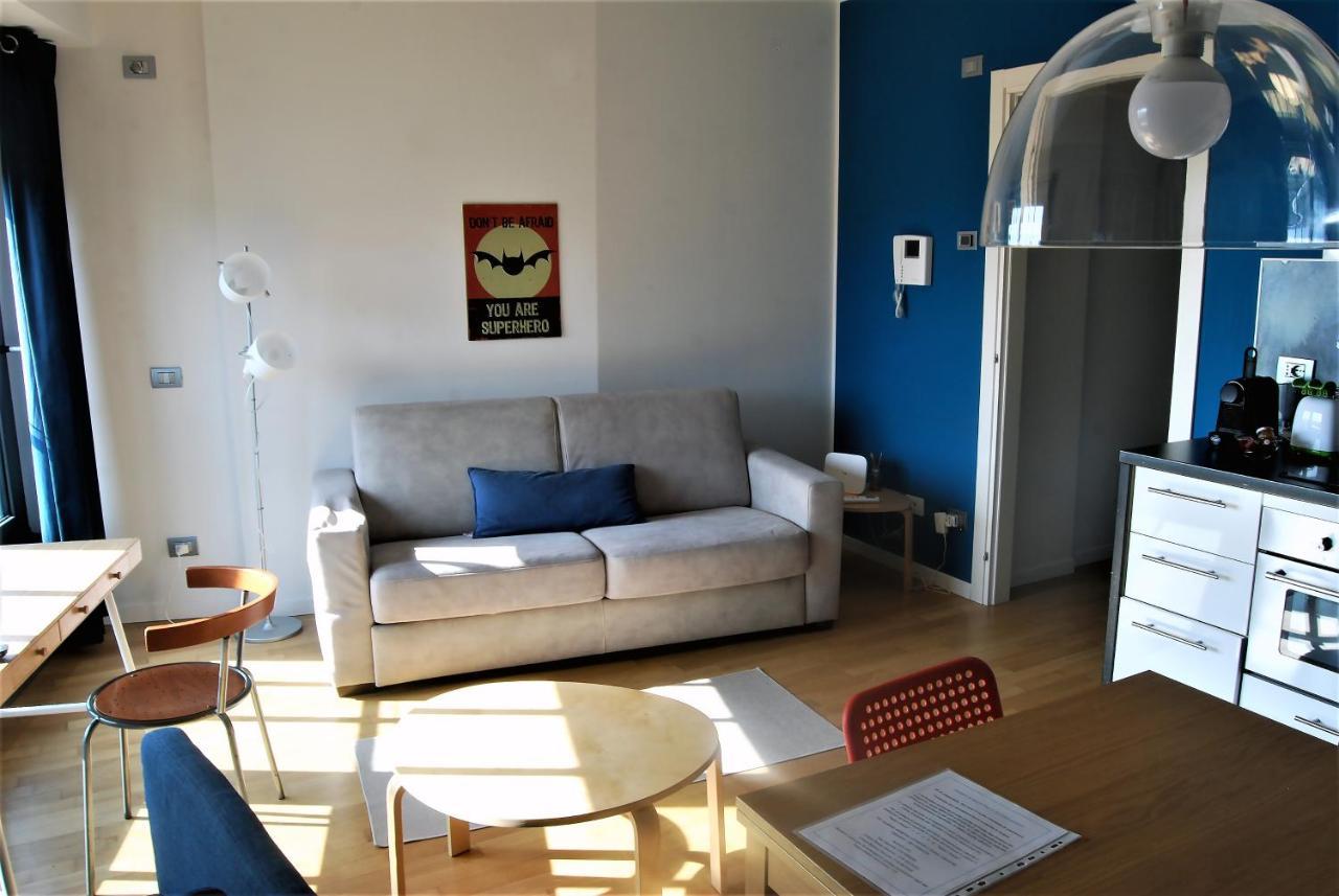 Modern & Bright Flat - 2 Min From The Sea Apartment Savona Luaran gambar