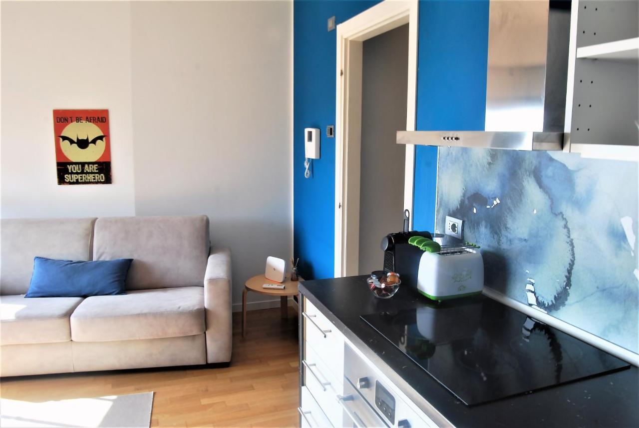 Modern & Bright Flat - 2 Min From The Sea Apartment Savona Luaran gambar