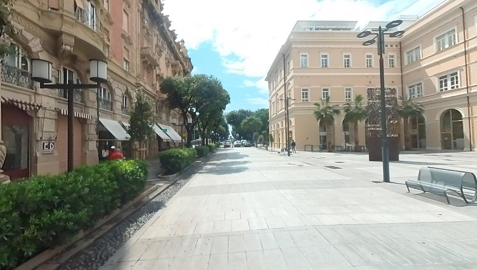 Modern & Bright Flat - 2 Min From The Sea Apartment Savona Luaran gambar